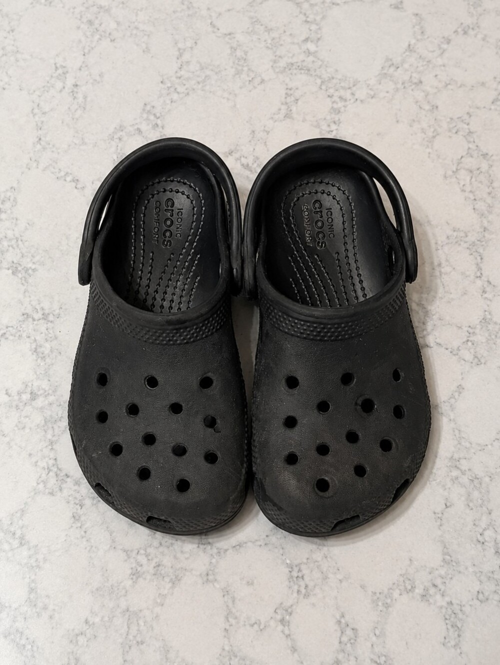 Classic Black Clogs Iconic Comfort